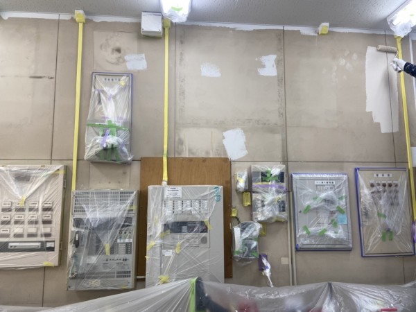 豊田市▶︎小学校職員室内塗装